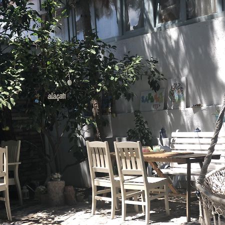 Alacati Sardunya Hotel Exterior photo