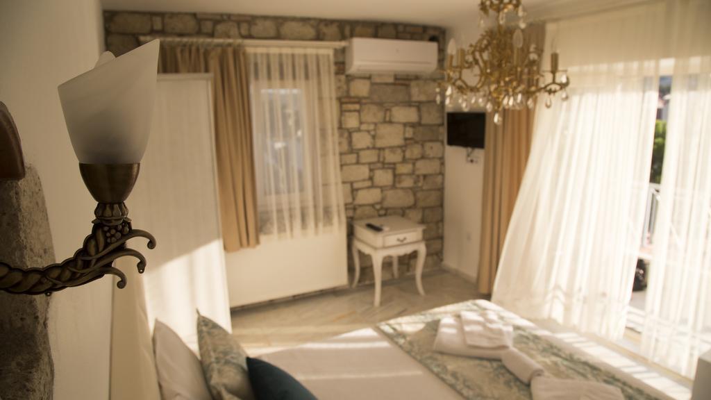 Alacati Sardunya Hotel Exterior photo
