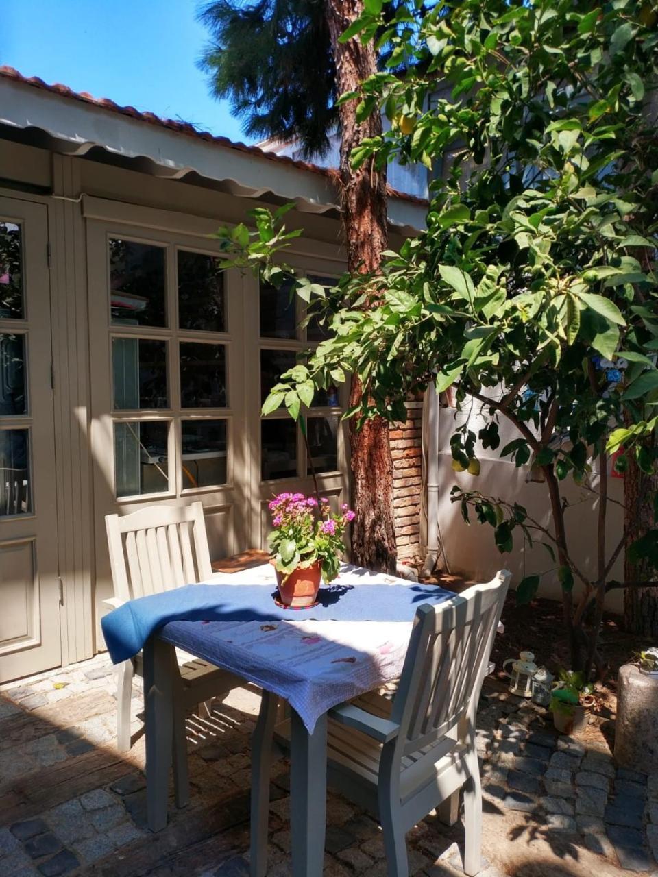 Alacati Sardunya Hotel Exterior photo